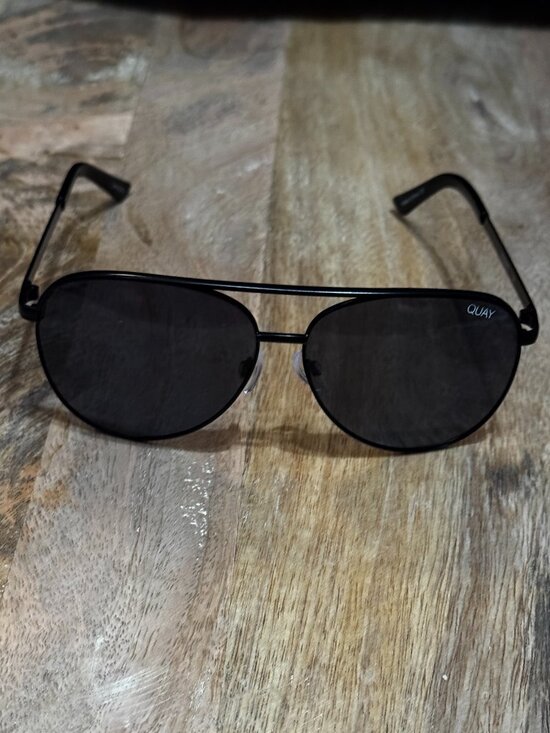 Quay Australia Vivienne Aviator Sunglasses, Black Smoke main image 7